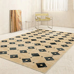 Tapis vintage beige à carrés noirs - Vignette | Mon-tapis-shop