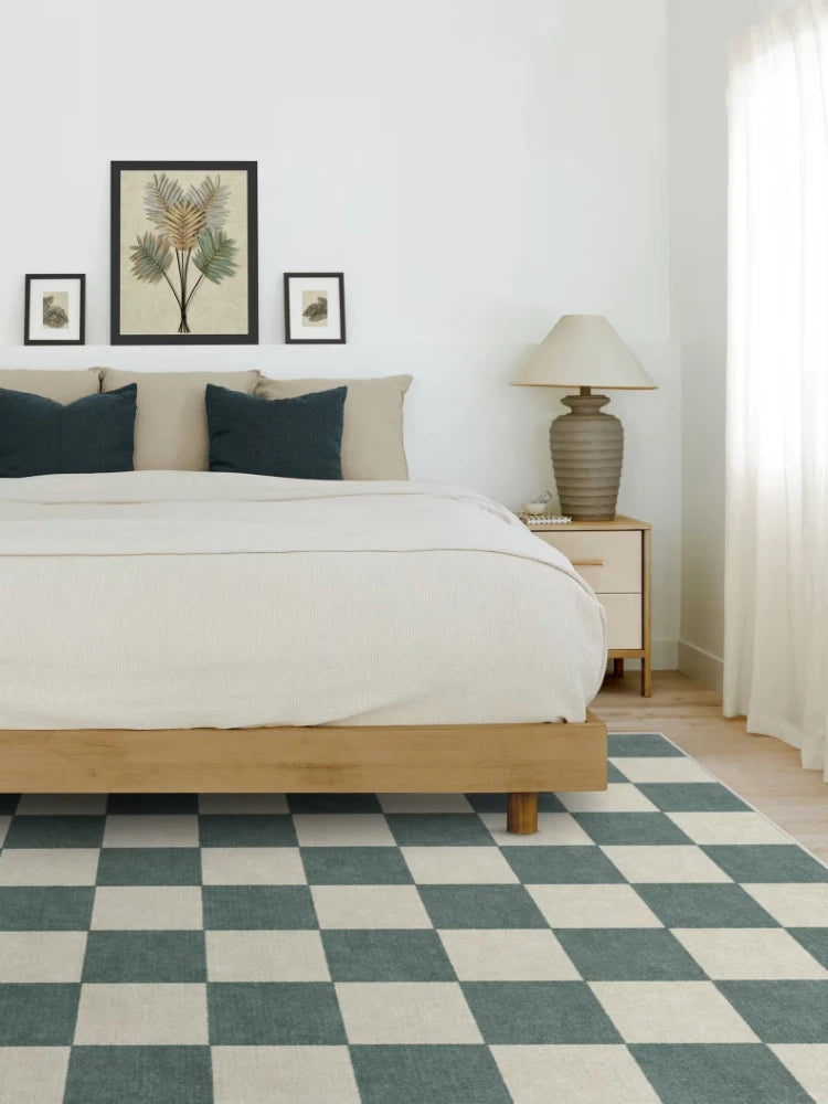 Tapis rétro à damier bleu et blanc vintage