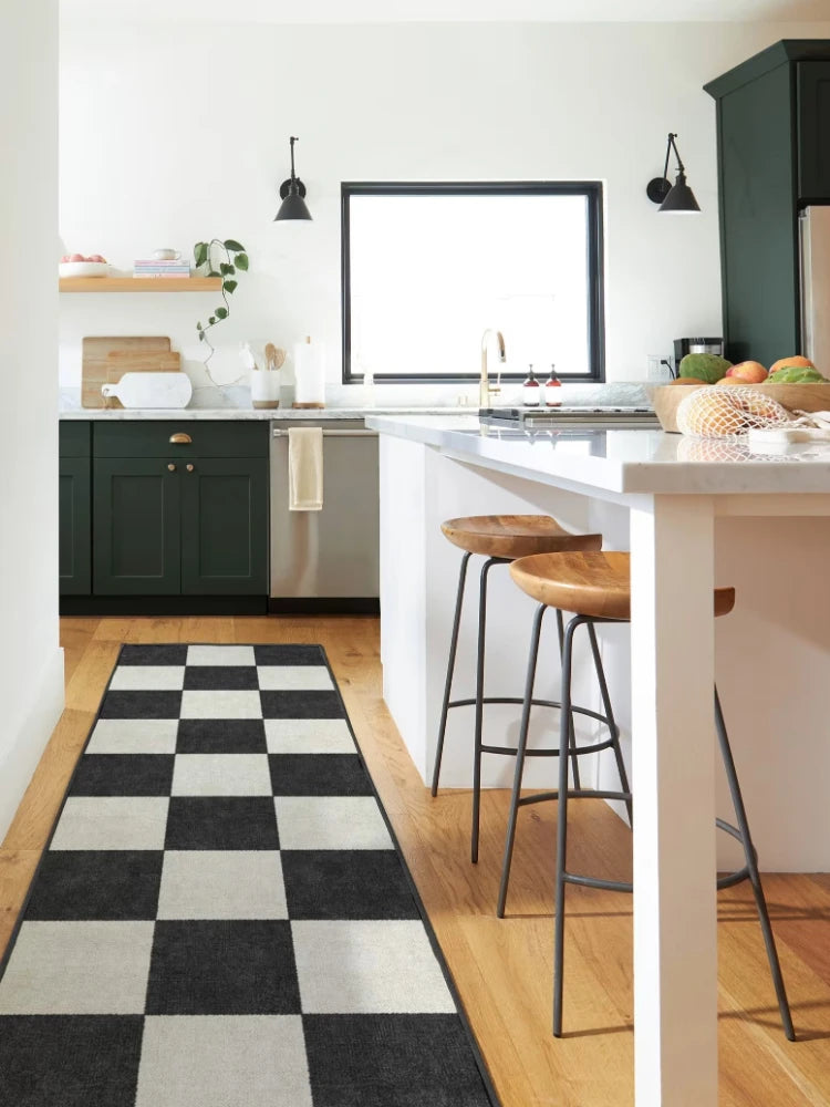 Tapis de couloir à damier noir et blanc robuste