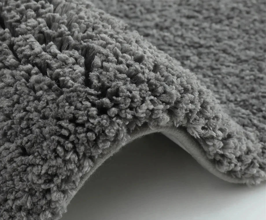 Tapis moelleux salle de bain gris dégradé confortable
